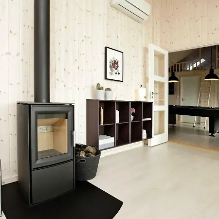 Four-bedroom Holiday In 53 Holiday home *