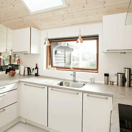 Holiday home Four-bedroom Holiday In 53 Blavand